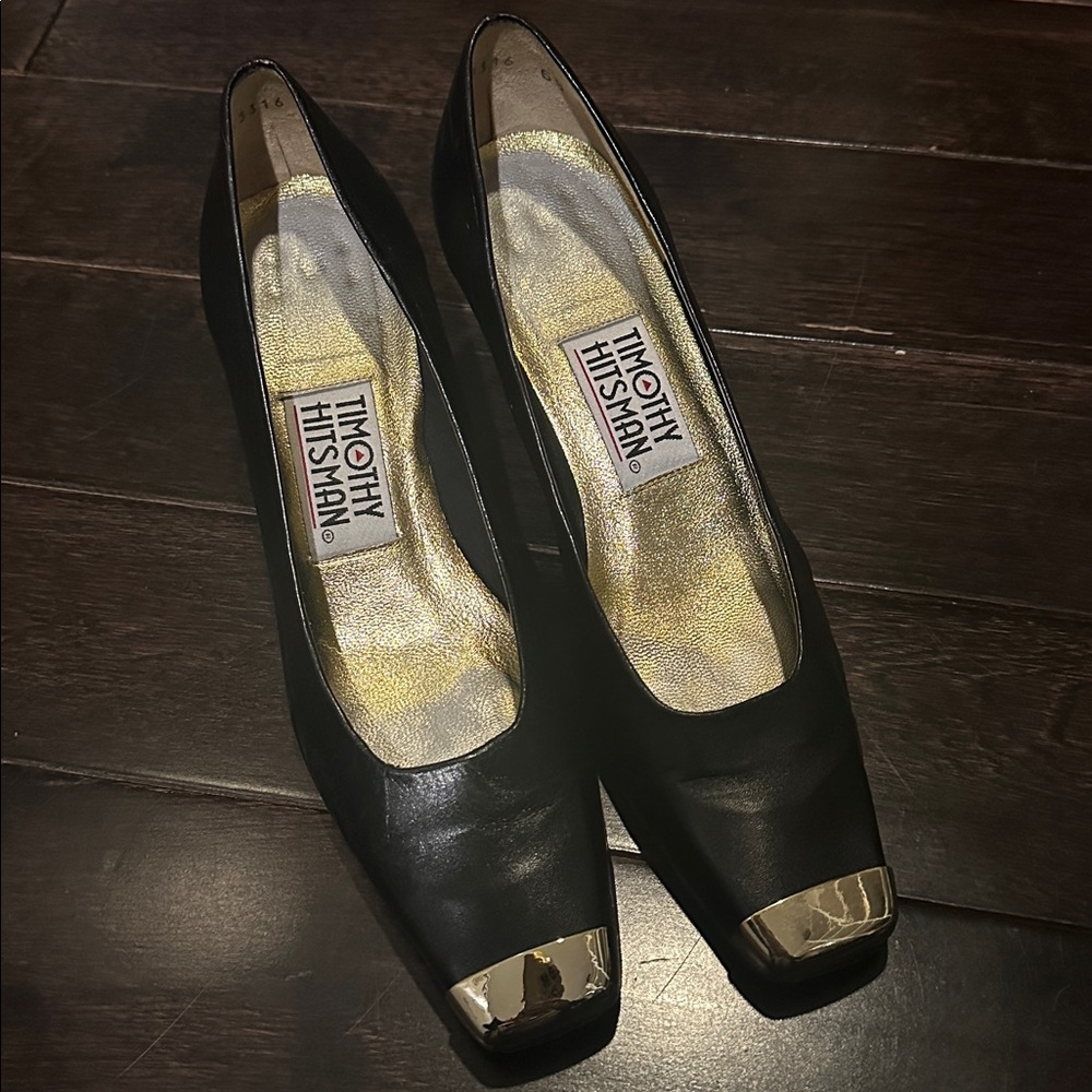 Timothy Hitsman black leather gold cap toe pumps size 6.5